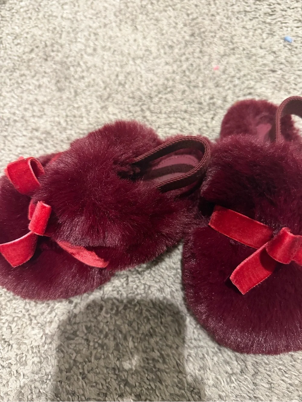 Cat & Jack Burgundy Faux Fur Pom Pom Slippers with Velvet Bow